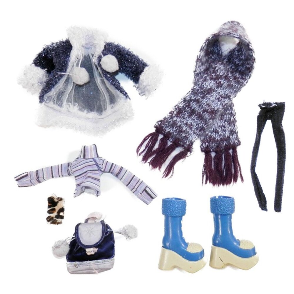 Vtg 2003 Bratz Wintertime Wonderland Dana Purple Stripe Top Snowboots Scarf Coat